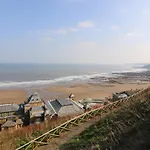 度假居 3 *